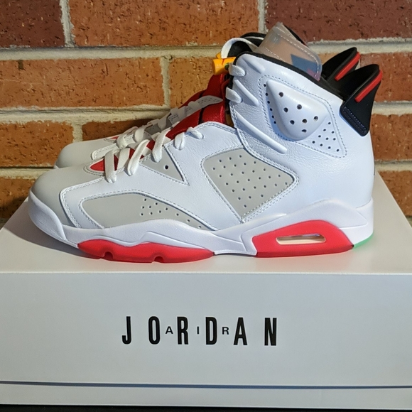 Air Jordan 6 Retro Hare - Picture 3 of 6